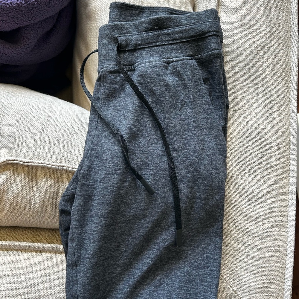 Lululemon joggers
